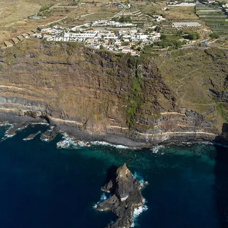 Home2book Stunning Apt Seaview & Pool, La Victoria