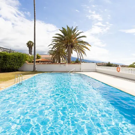 Home2book Stunning Apt Seaview & Pool, La Victoria *