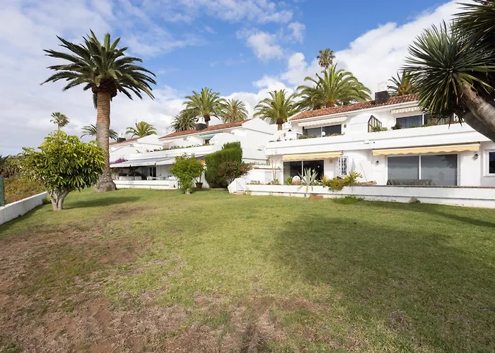 Home2book Stunning Apt Seaview & Pool, La Victoria *