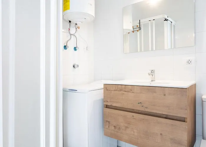 Home2book Stunning Apt Seaview & Pool, La Victoria