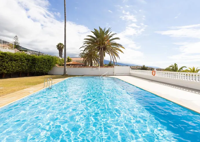 Home2book Stunning Apt Seaview & Pool, La Victoria *