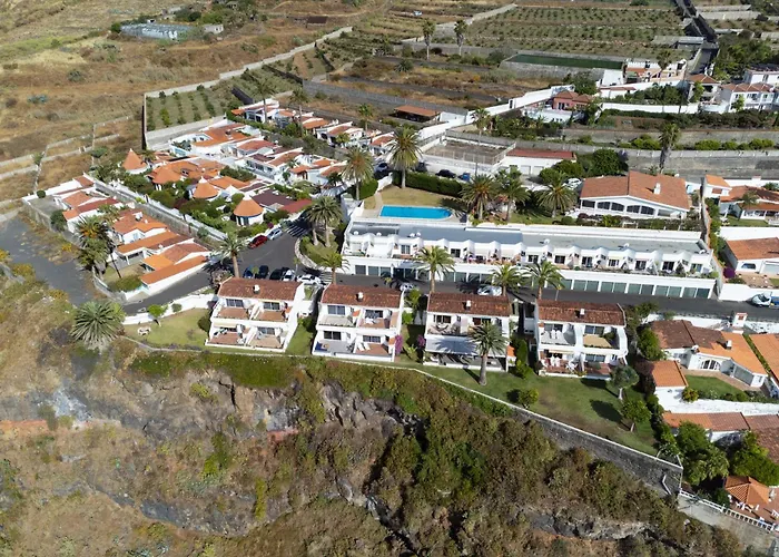 Home2book Stunning Apt Seaview & Pool, La Victoria Apartamento *