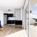 Home2book Stunning Apt Seaview & Pool, La Victoria Apartament